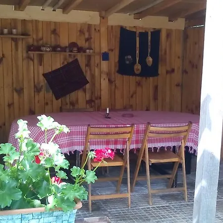 Къща за гости Jun